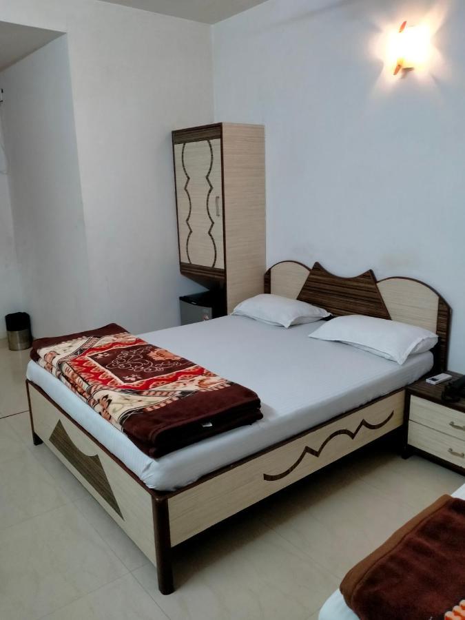 Hotel Broadway Colaba Mumbai Kültér fotó