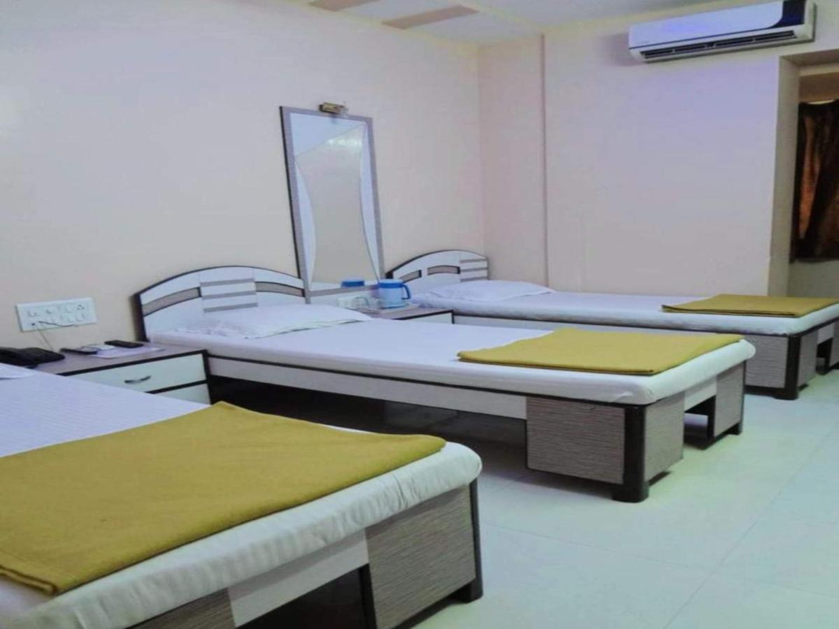 Hotel Broadway Colaba Mumbai Kültér fotó