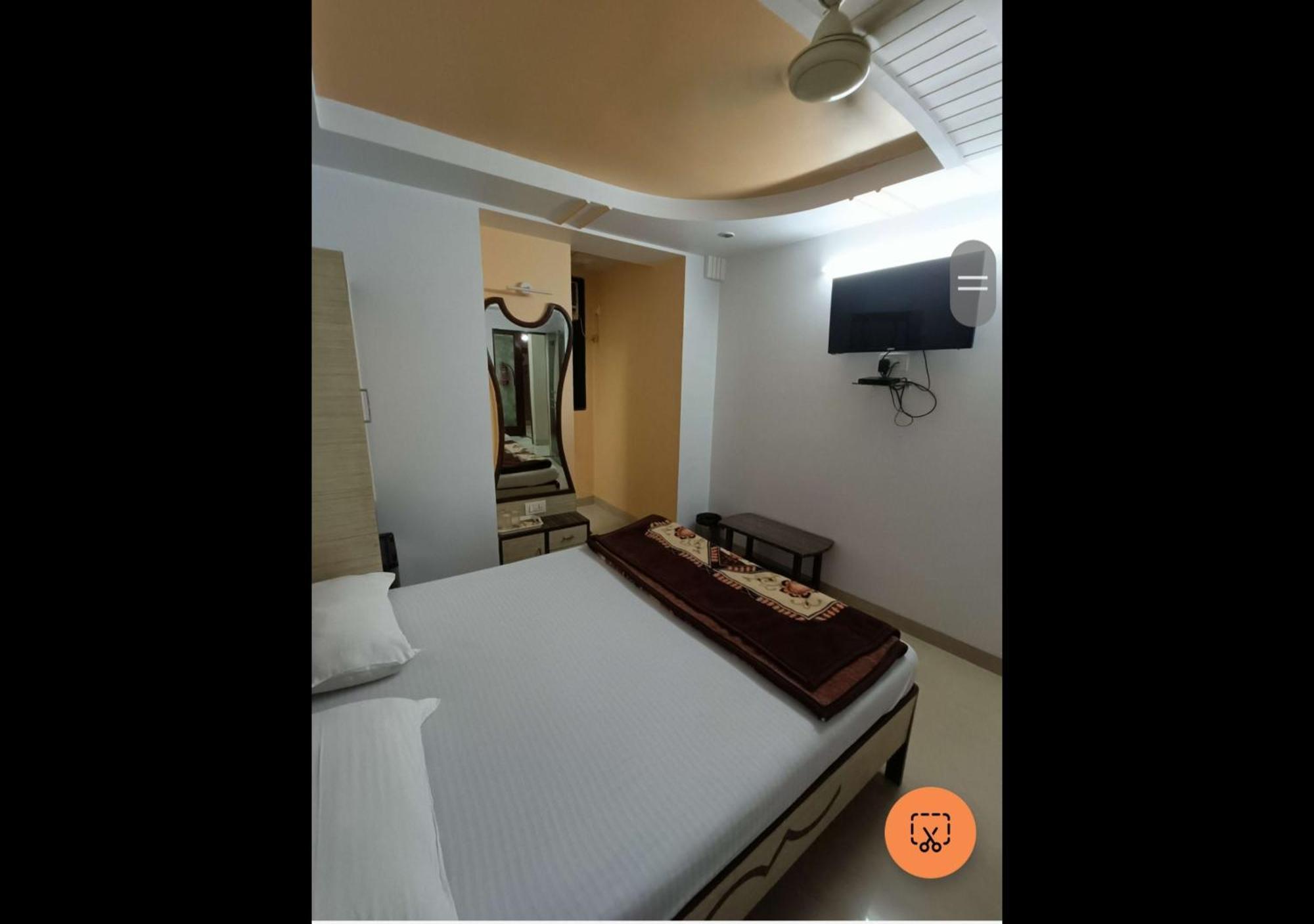 Hotel Broadway Colaba Mumbai Kültér fotó