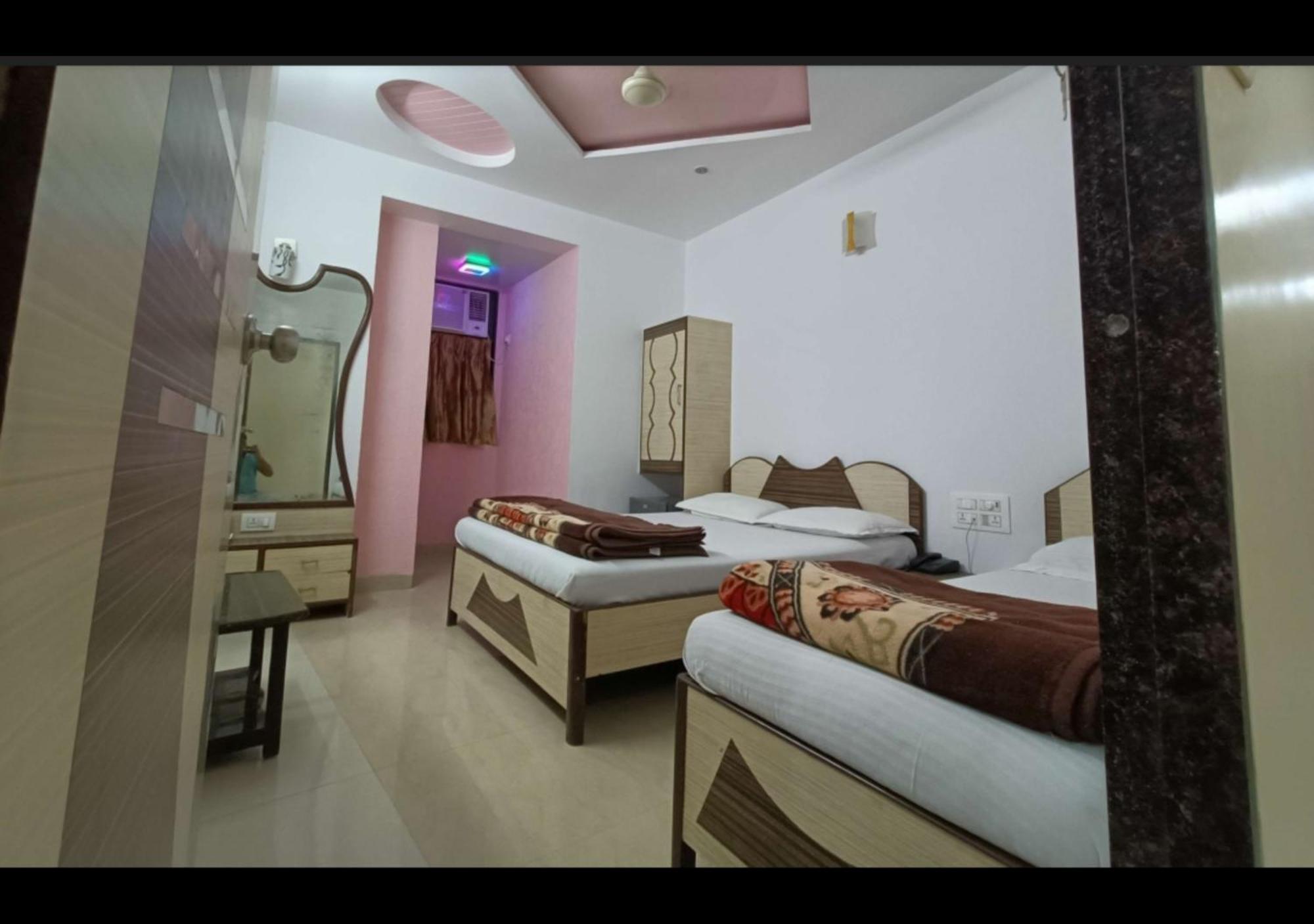 Hotel Broadway Colaba Mumbai Kültér fotó