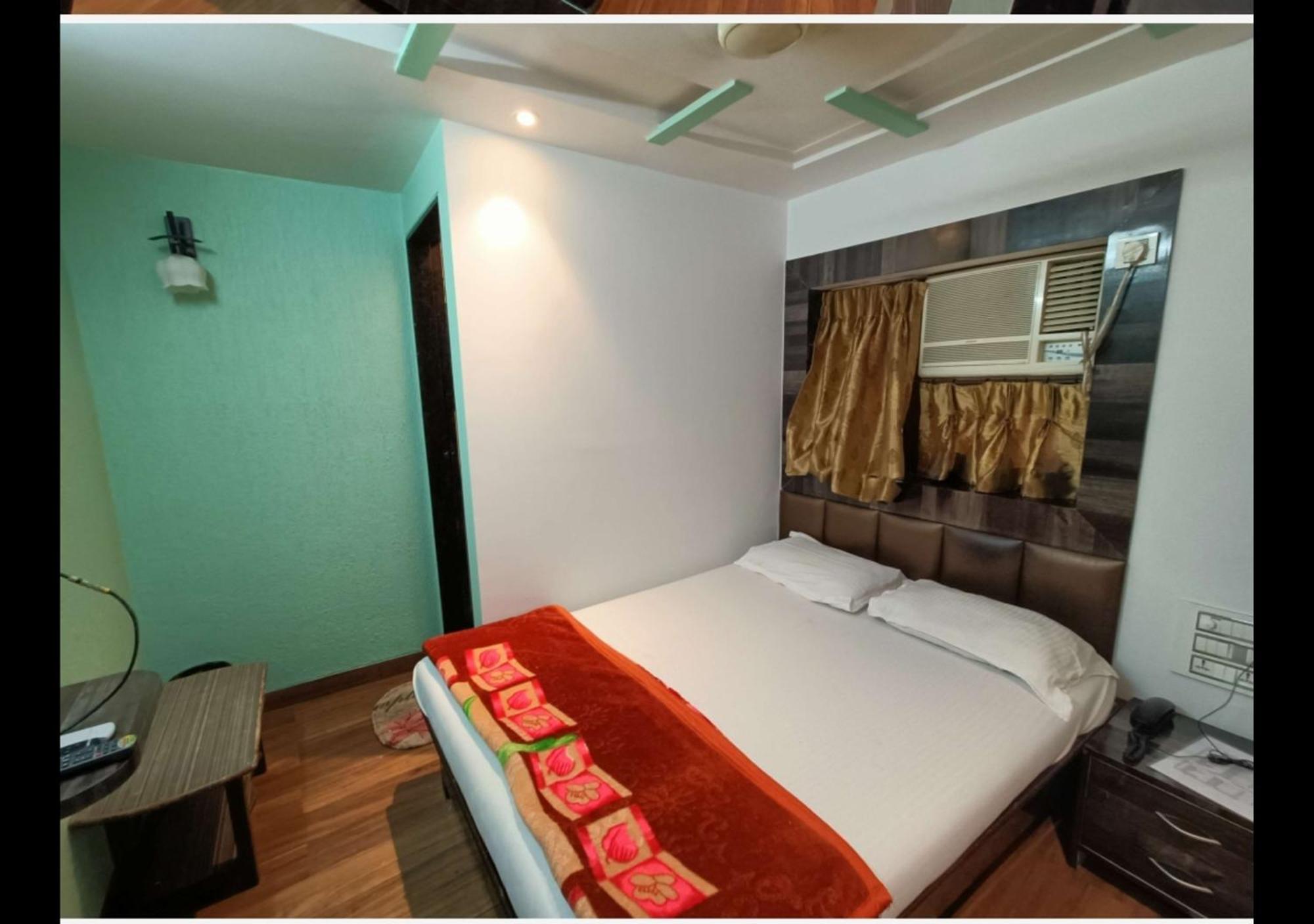 Hotel Broadway Colaba Mumbai Kültér fotó
