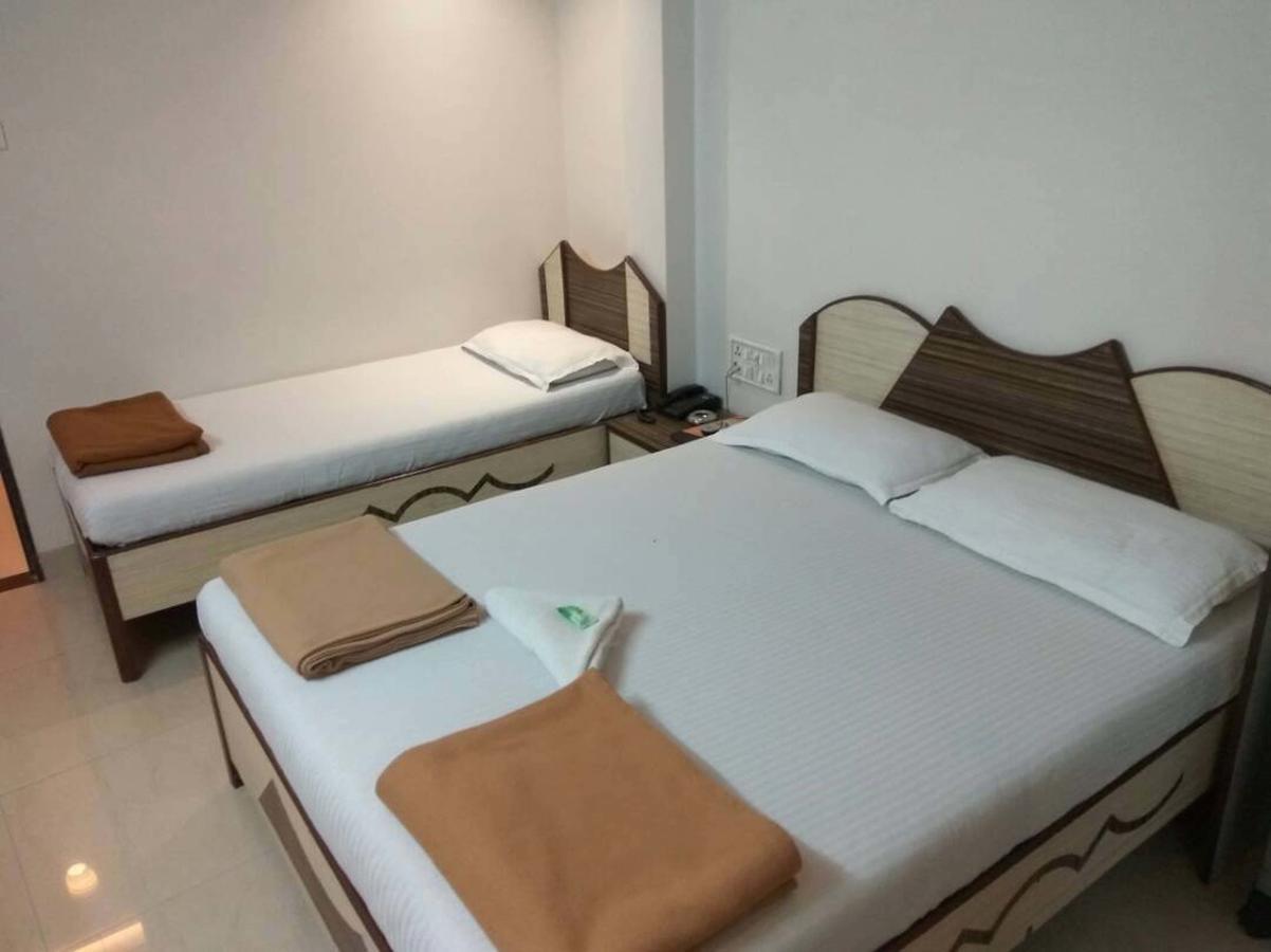 Hotel Broadway Colaba Mumbai Kültér fotó
