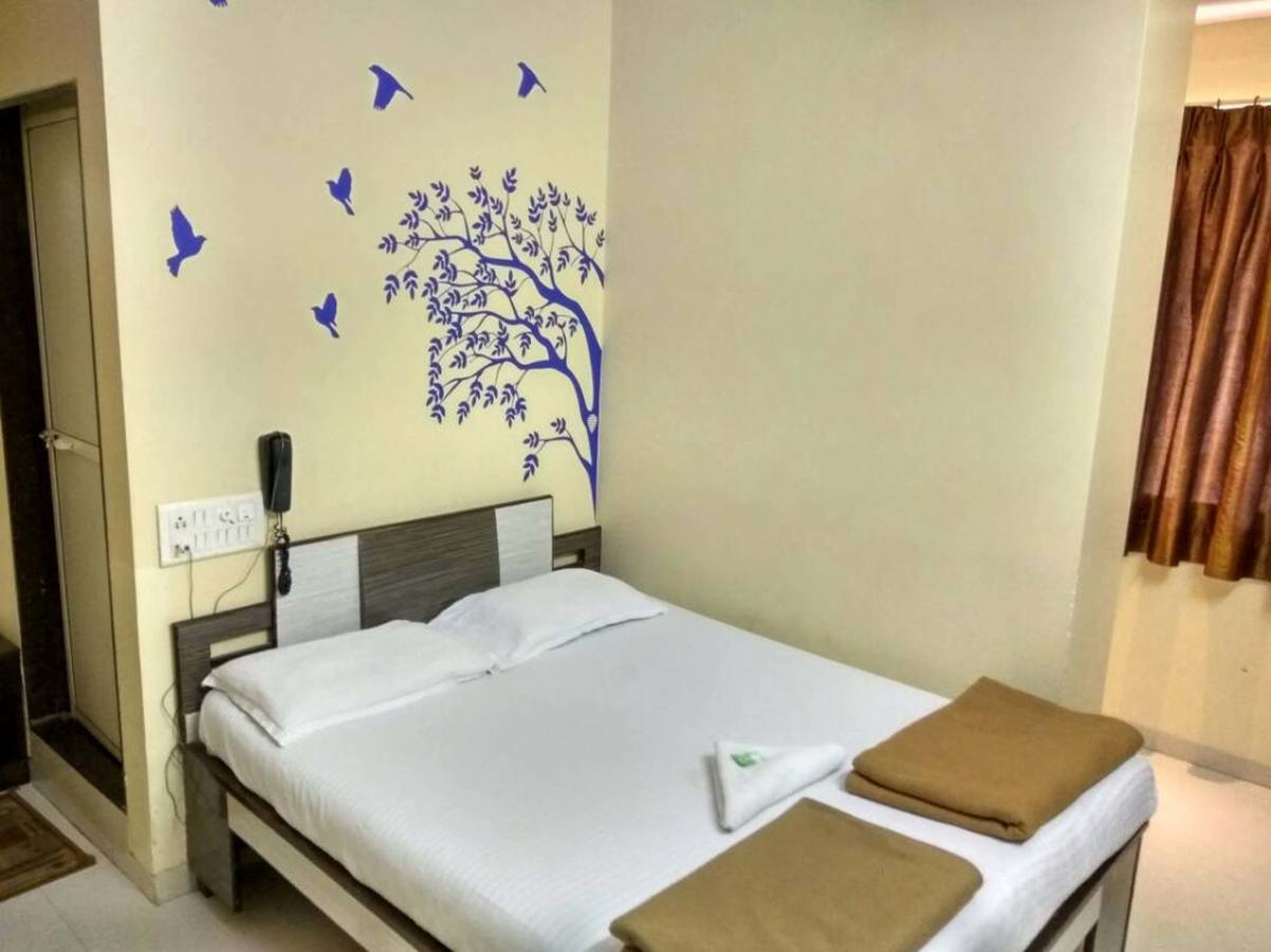 Hotel Broadway Colaba Mumbai Kültér fotó