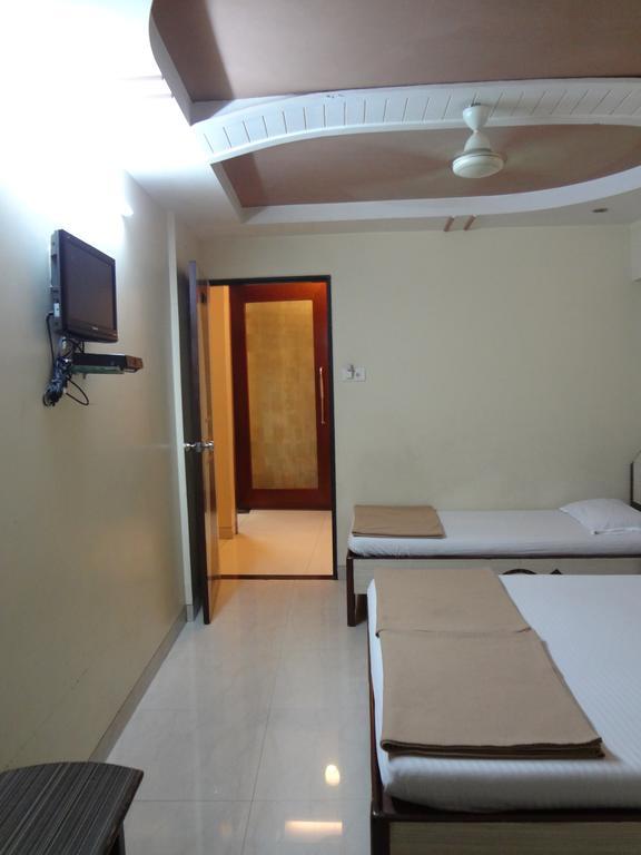 Hotel Broadway Colaba Mumbai Kültér fotó